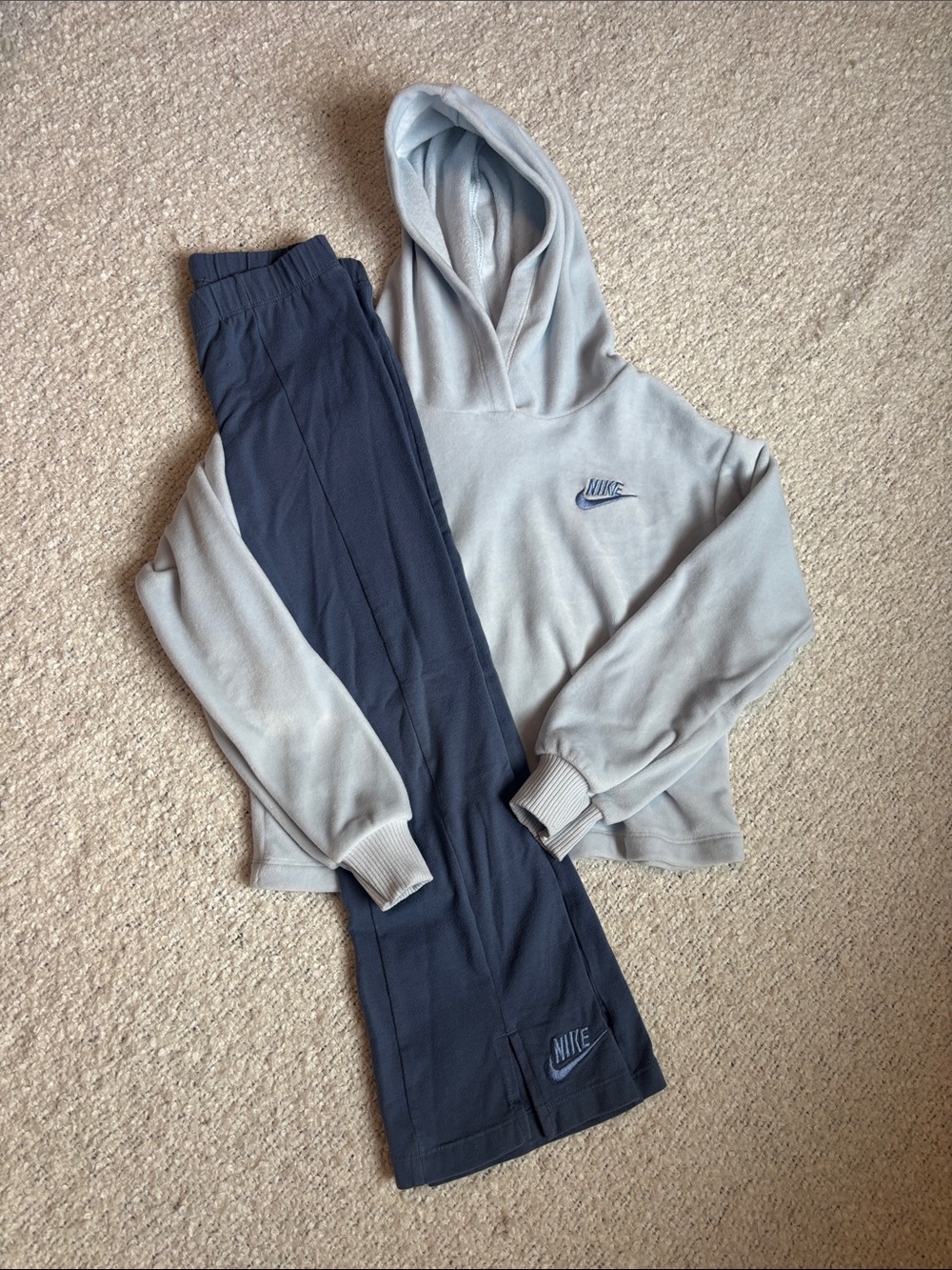 Nike Kids Hoodie with Flare leggings Set in Light Blue and Navy